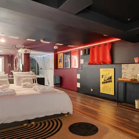 Cinema De Gamme Avec Balneotherapie *